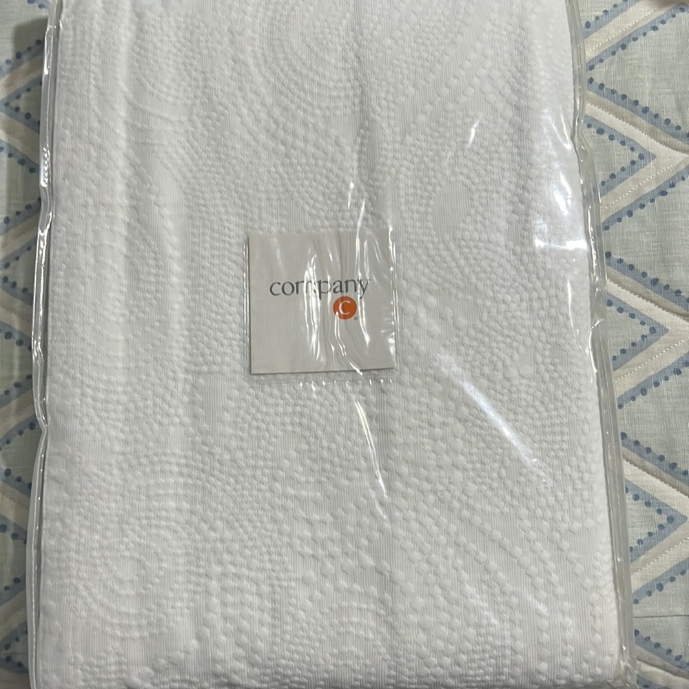 Full/ Queen matelasse coverlet